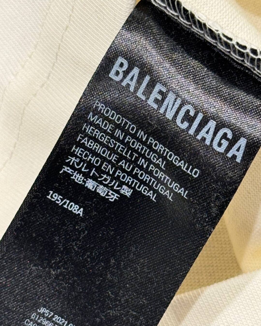 Футболка Balenciaga — изображение 9