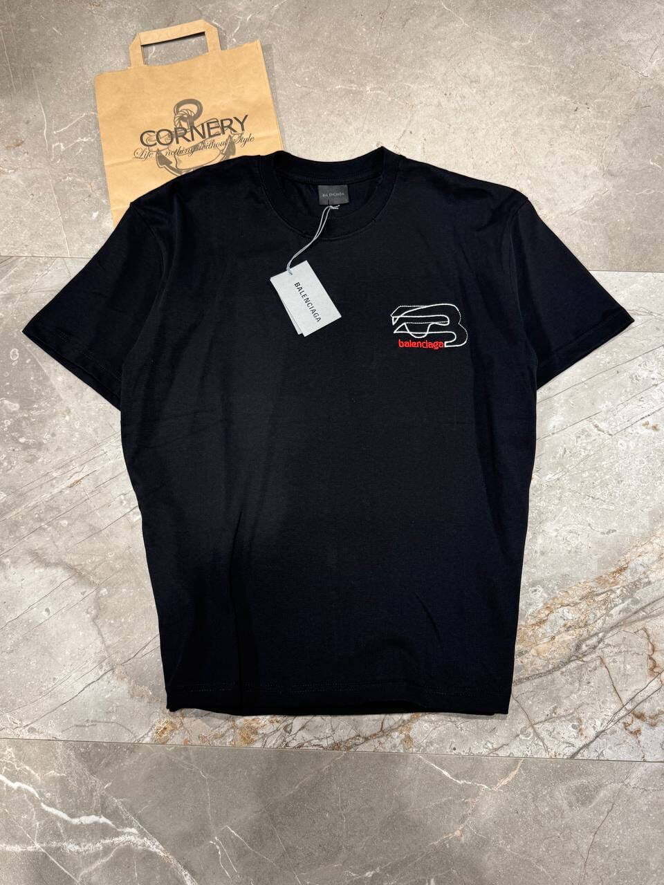 Футболка Balenciaga