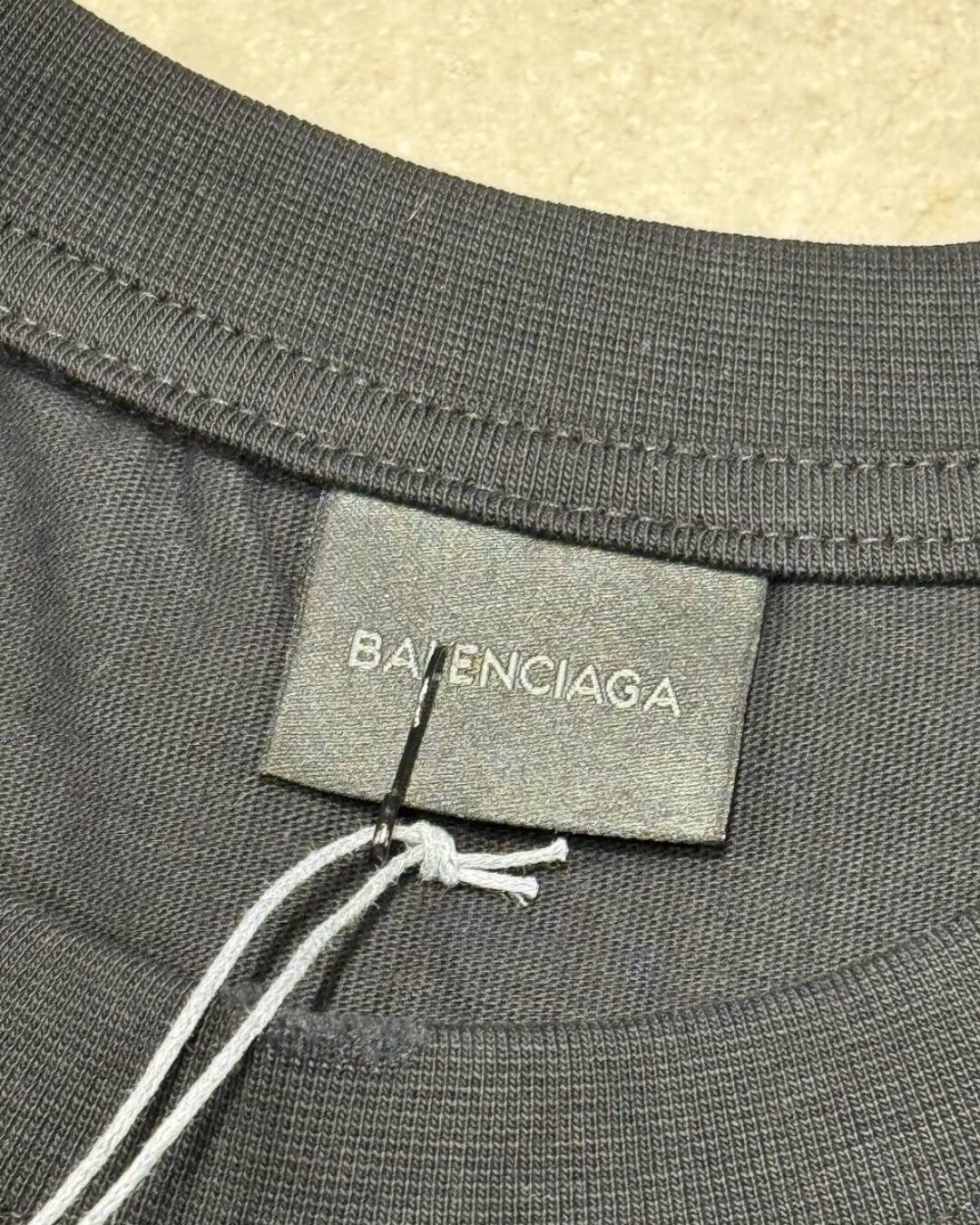 Футболка Balenciaga — изображение 8