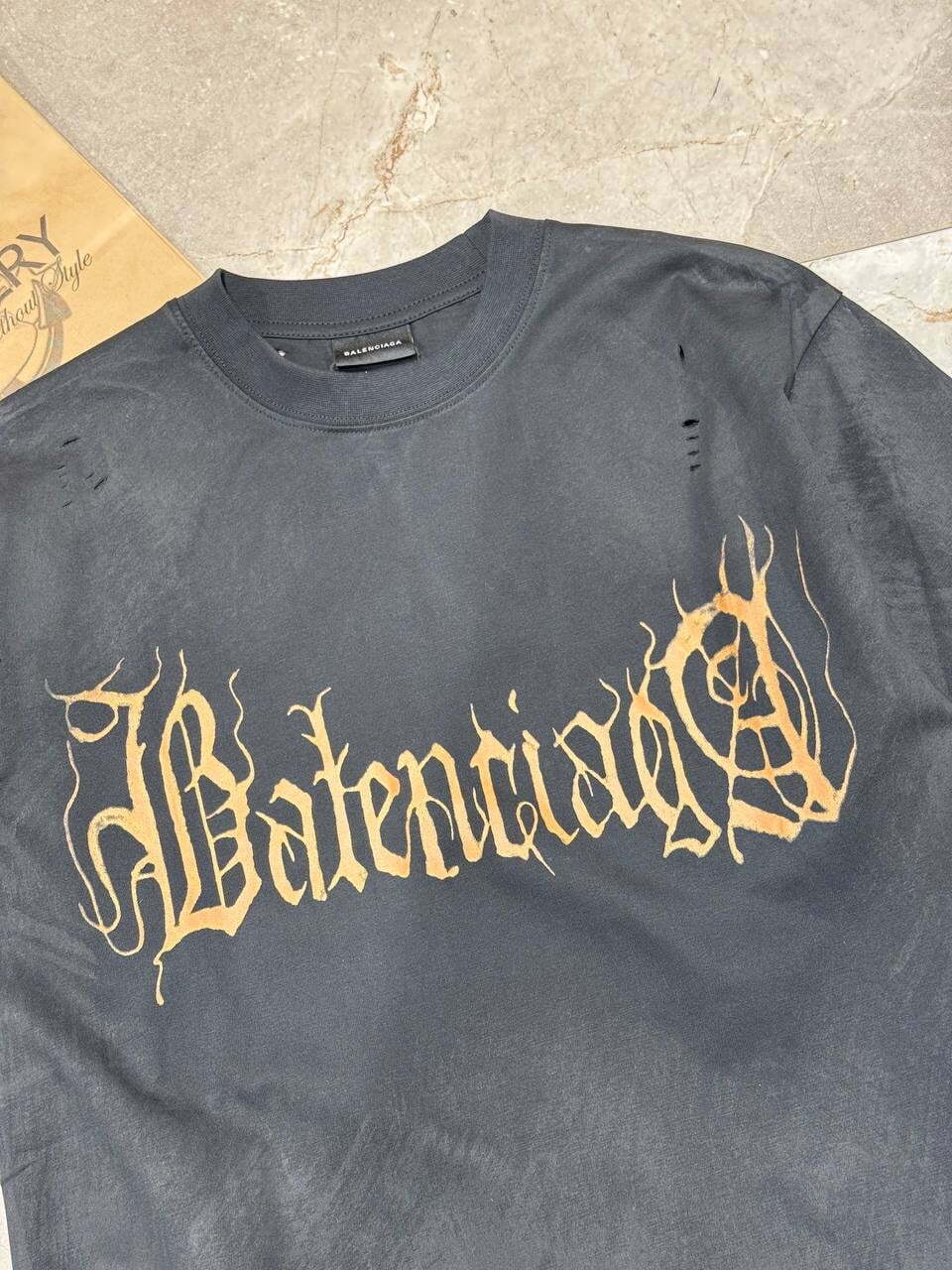 Футболка Balenciaga — фото 4