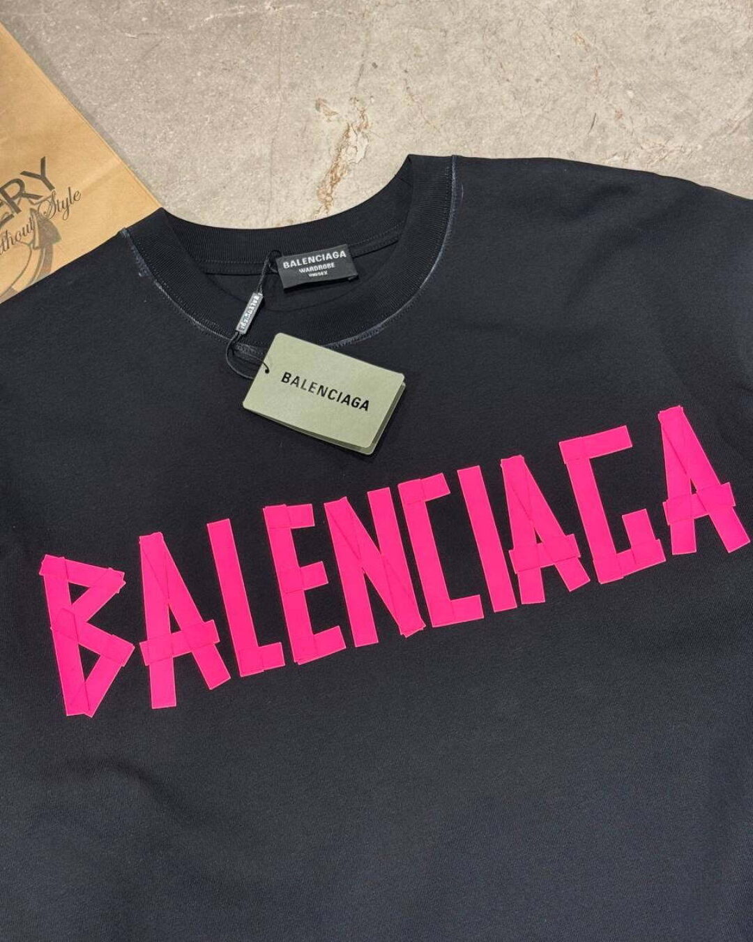 Футболка Balenciaga — изображение 3