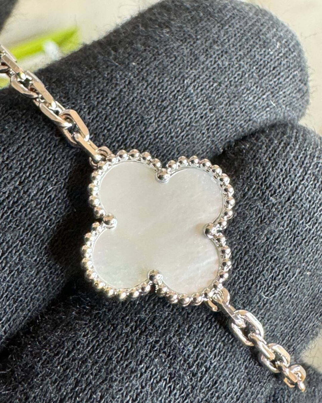 Браслет Van Cleef & Arpels Vintage Alhambra Silver/White — изображение 5