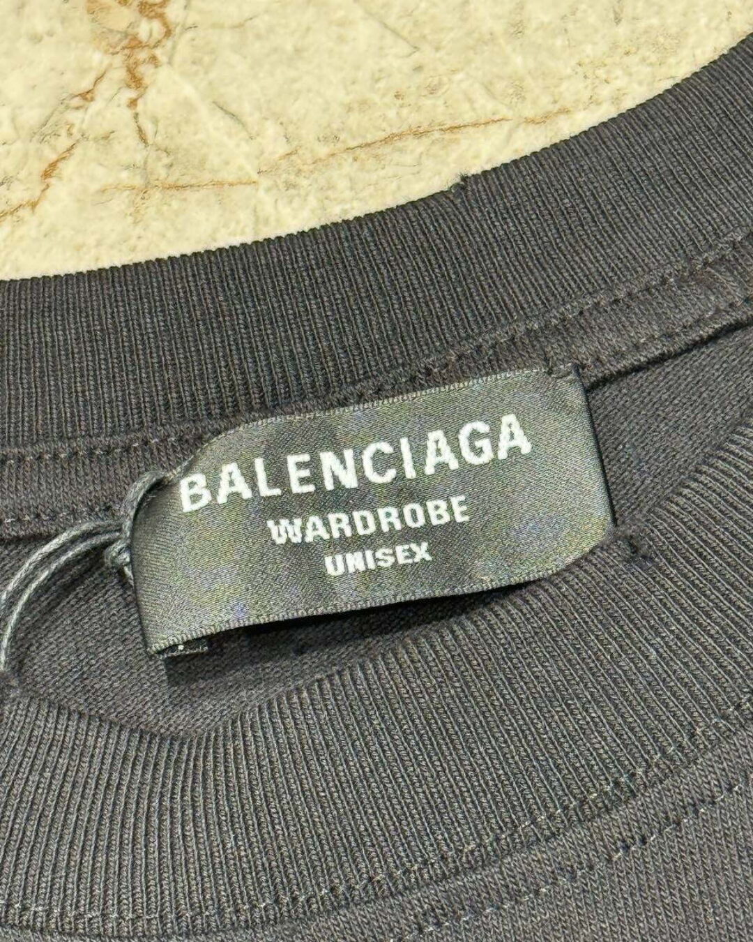Футболка Balenciaga — изображение 8