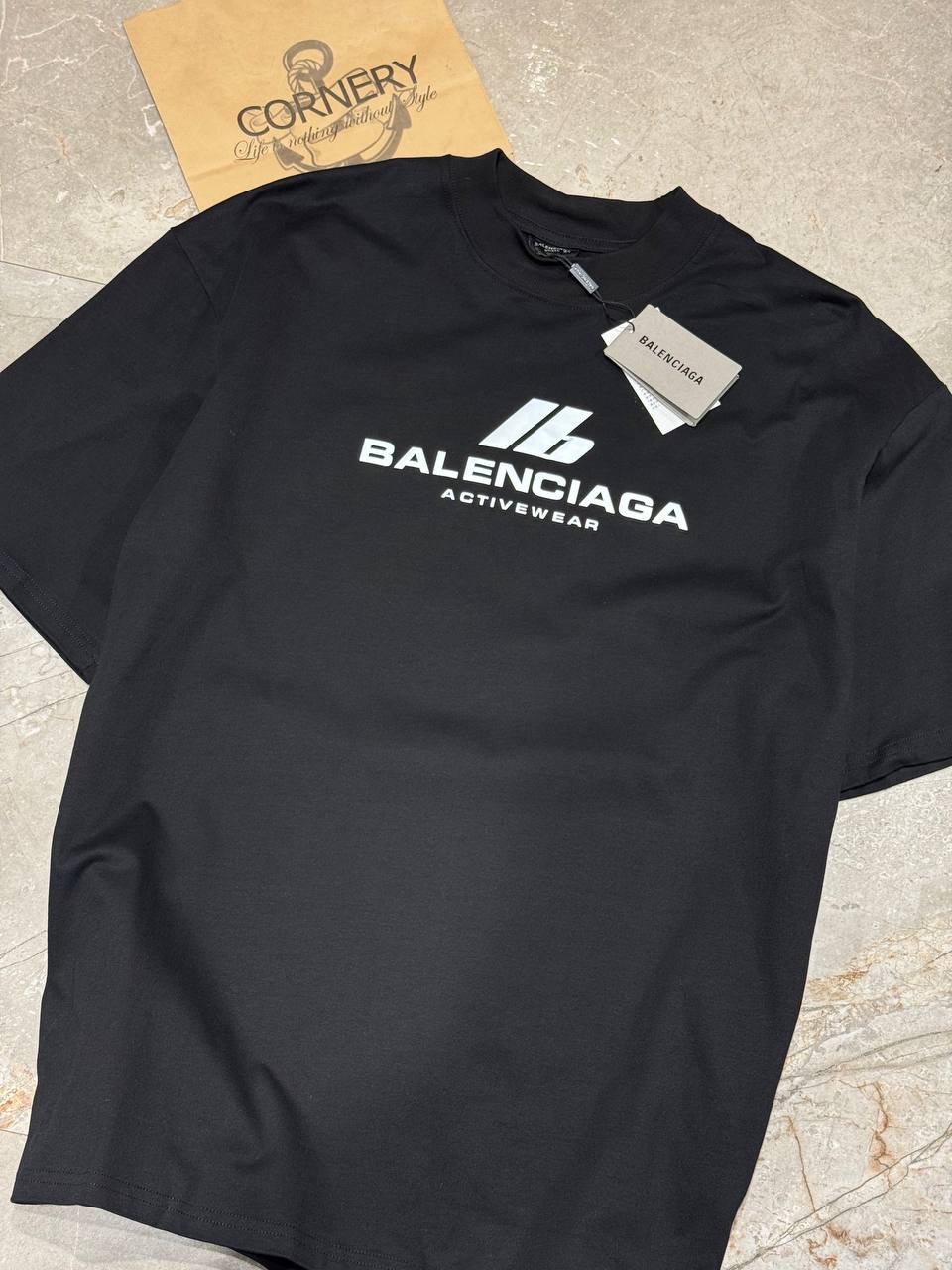 Футболка Balenciaga — фото 4