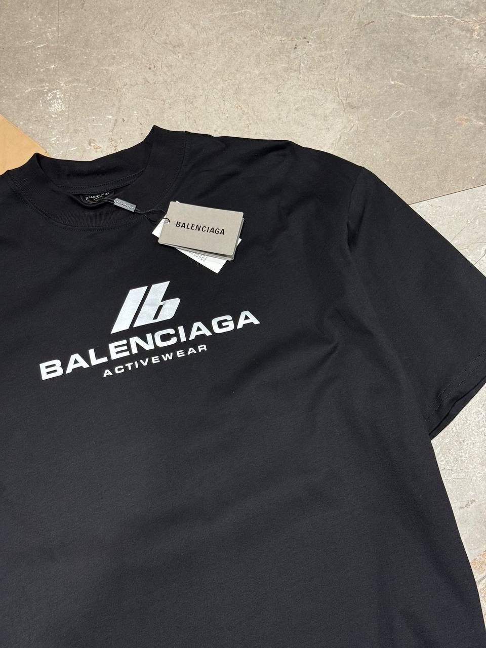 Футболка Balenciaga — фото 5