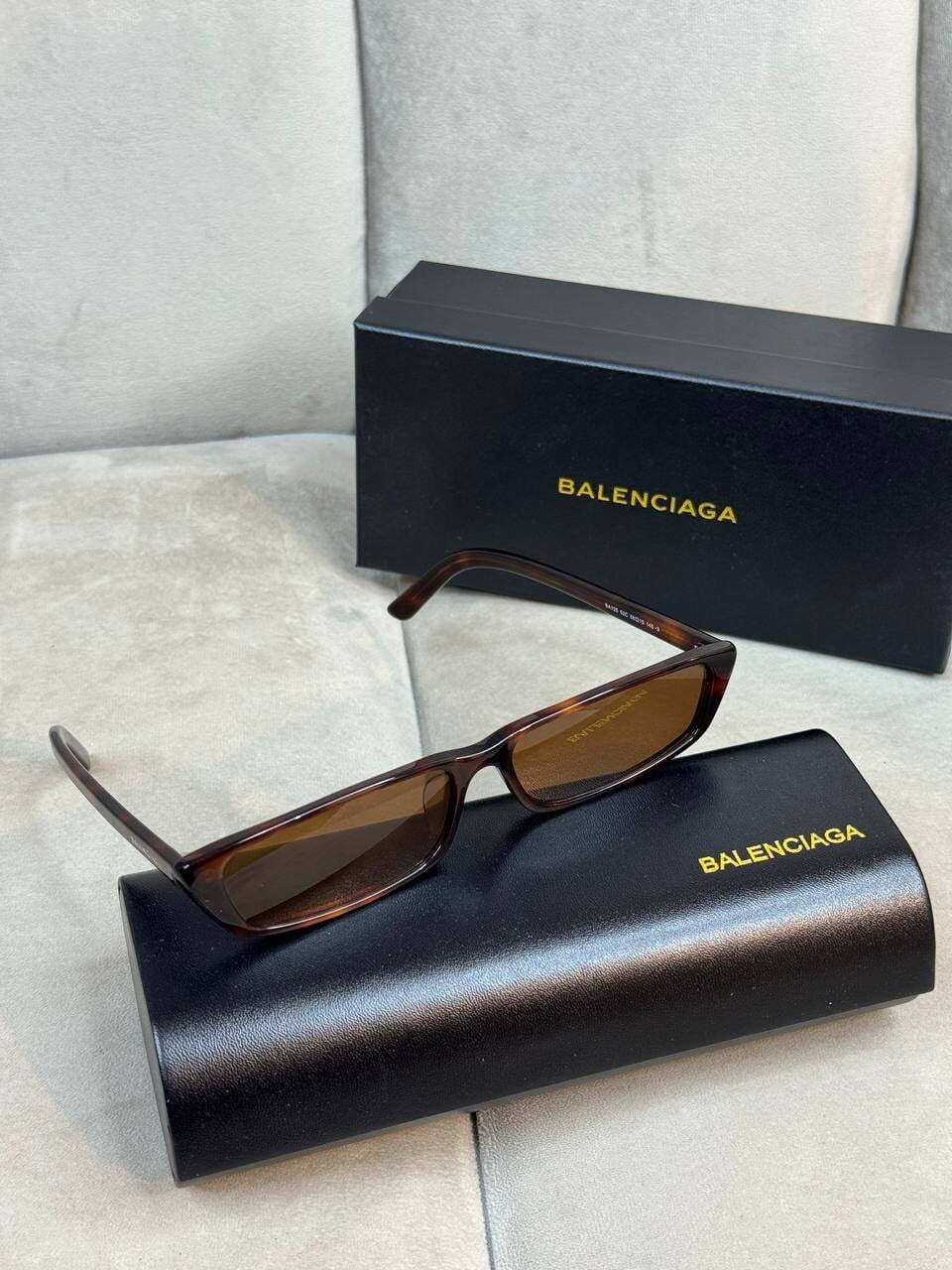 Очки Balenciaga — фото 1