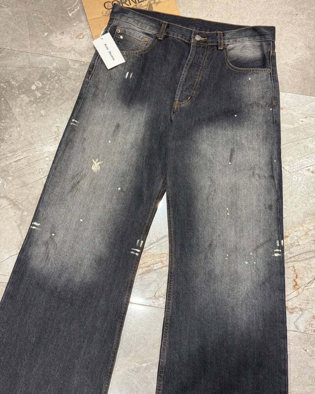 Джинсы Acne Studios — изображение 4