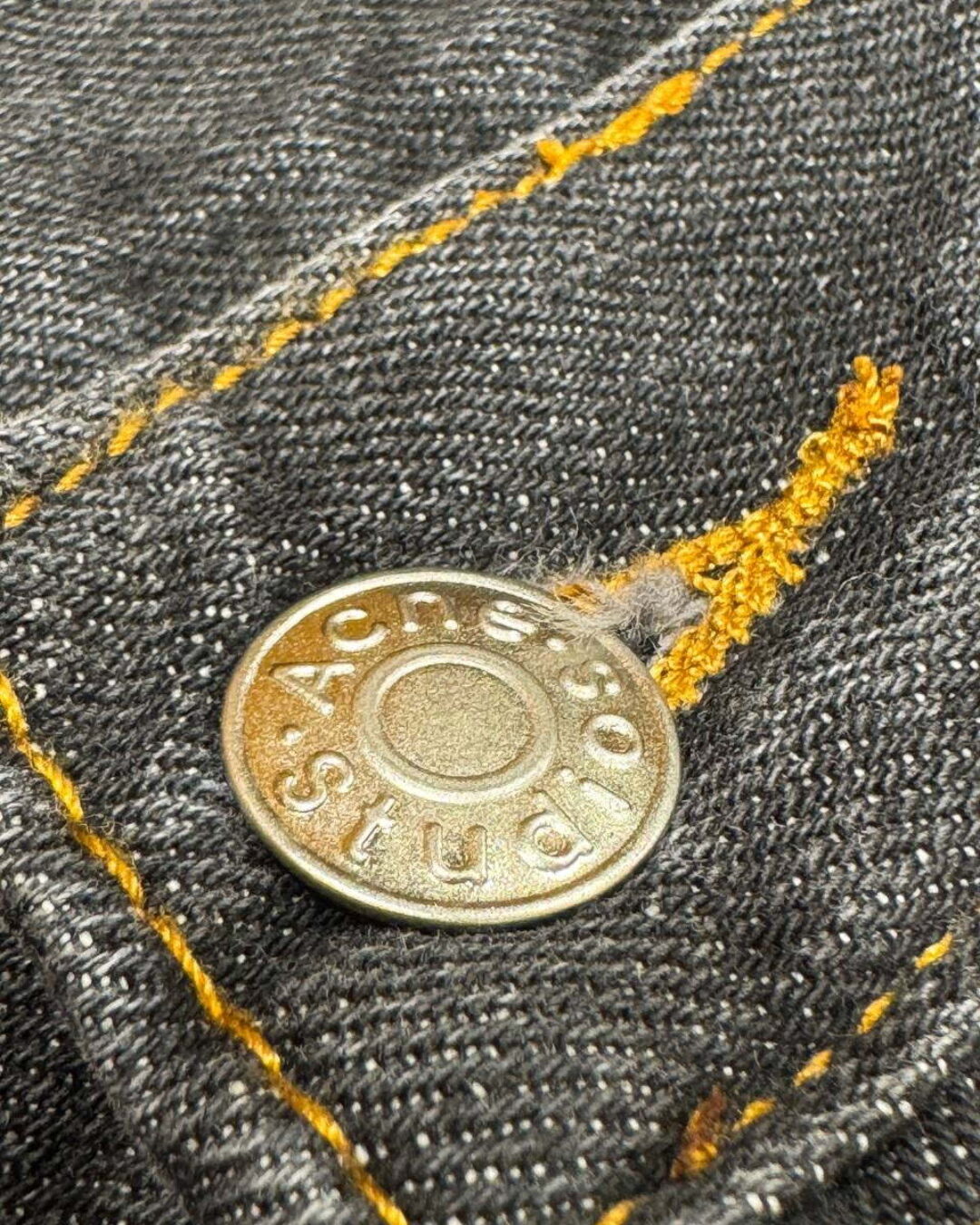 Джинсы Acne Studios — изображение 5