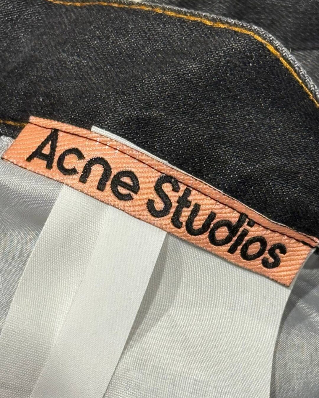 Джинсы Acne Studios — изображение 7