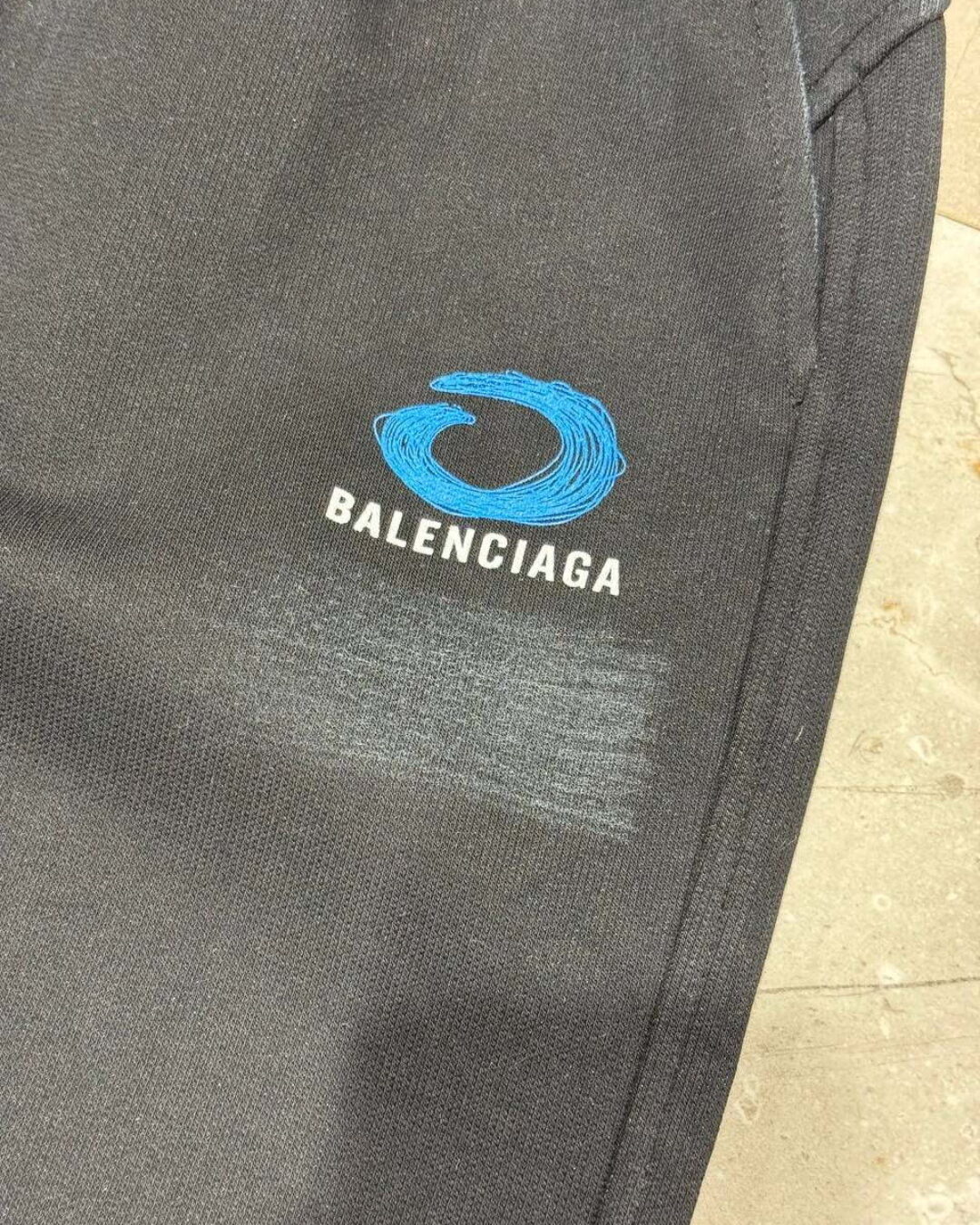 Спортивные штаны Balenciaga — изображение 4