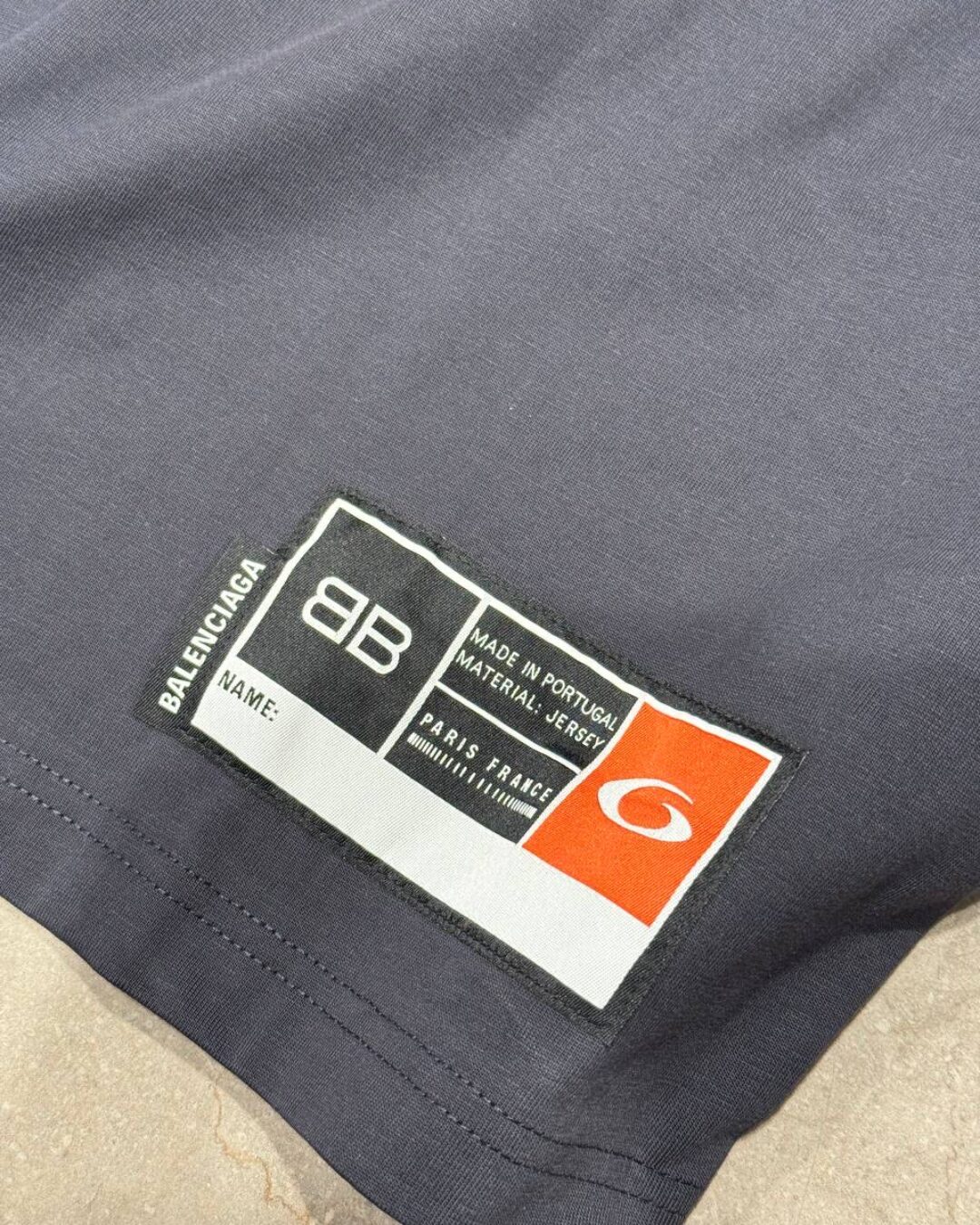 Футболка Balenciaga — изображение 8