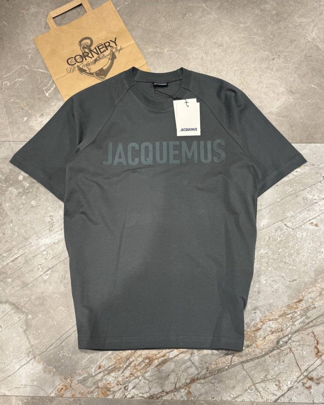 Футболка Jacquemus