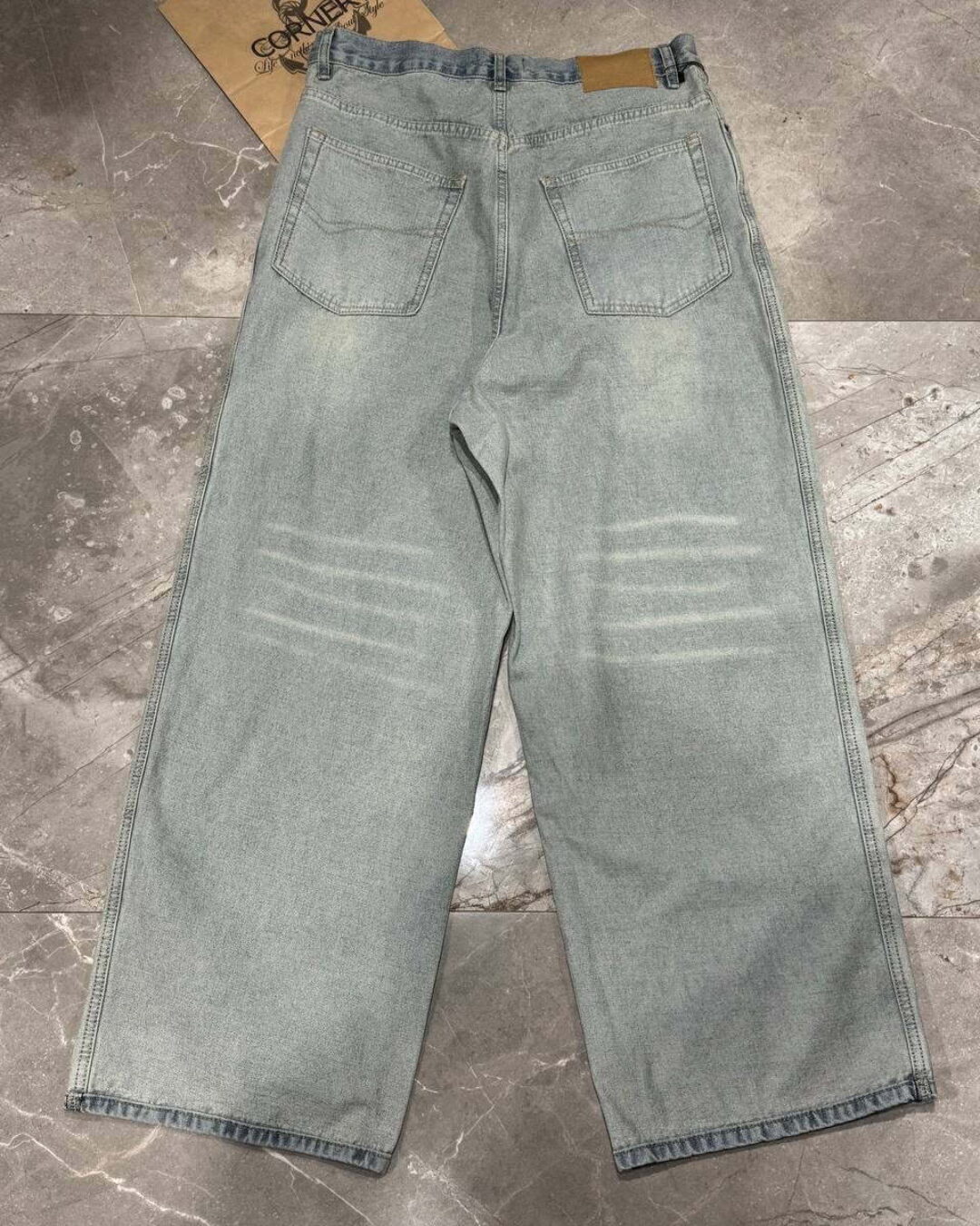 Джинсы Balenciaga — изображение 2