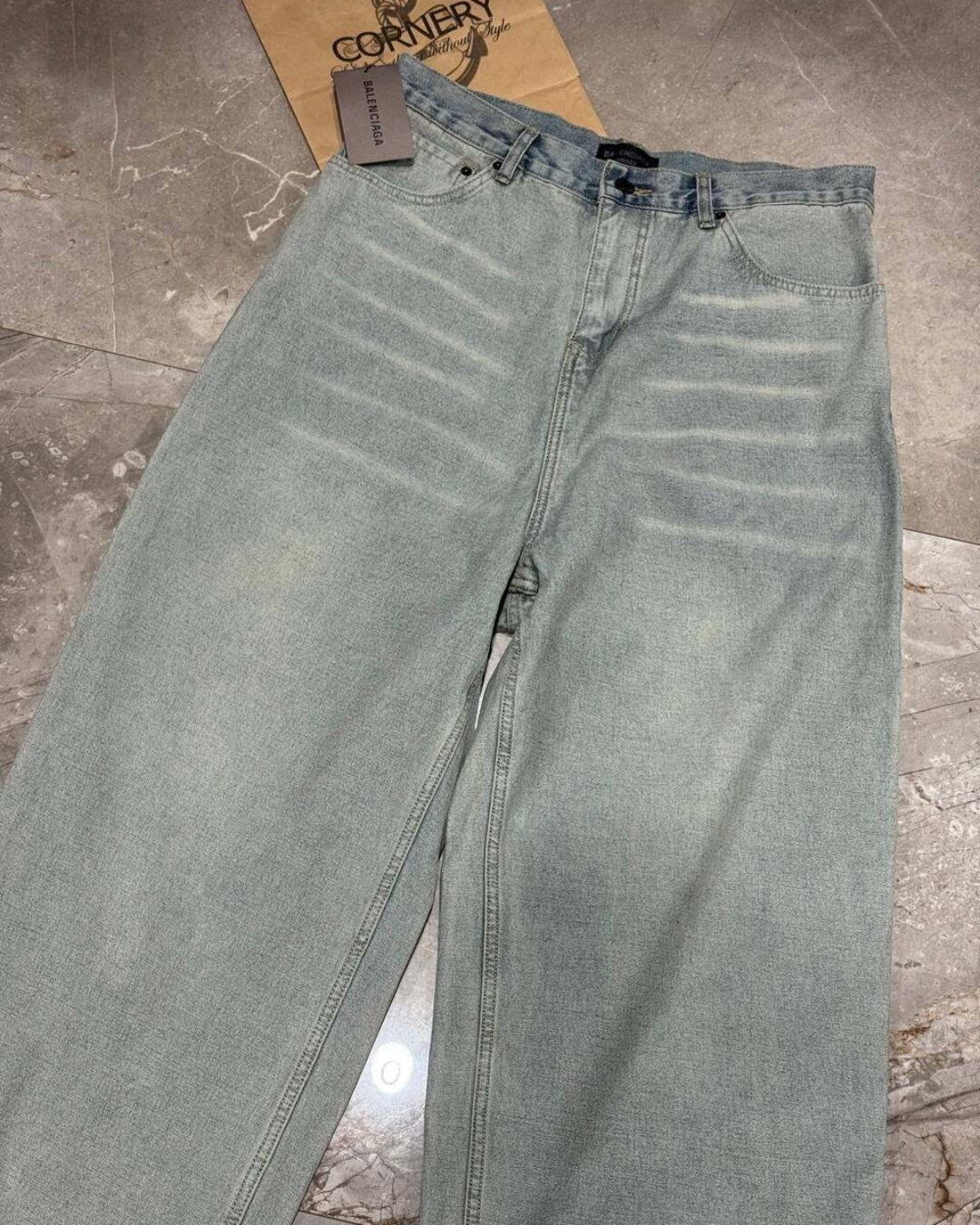 Джинсы Balenciaga — изображение 5