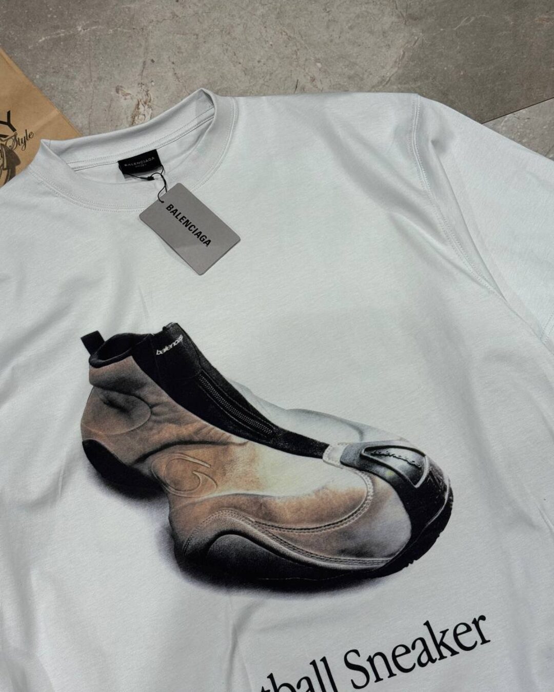 Футболка Balenciaga — изображение 3