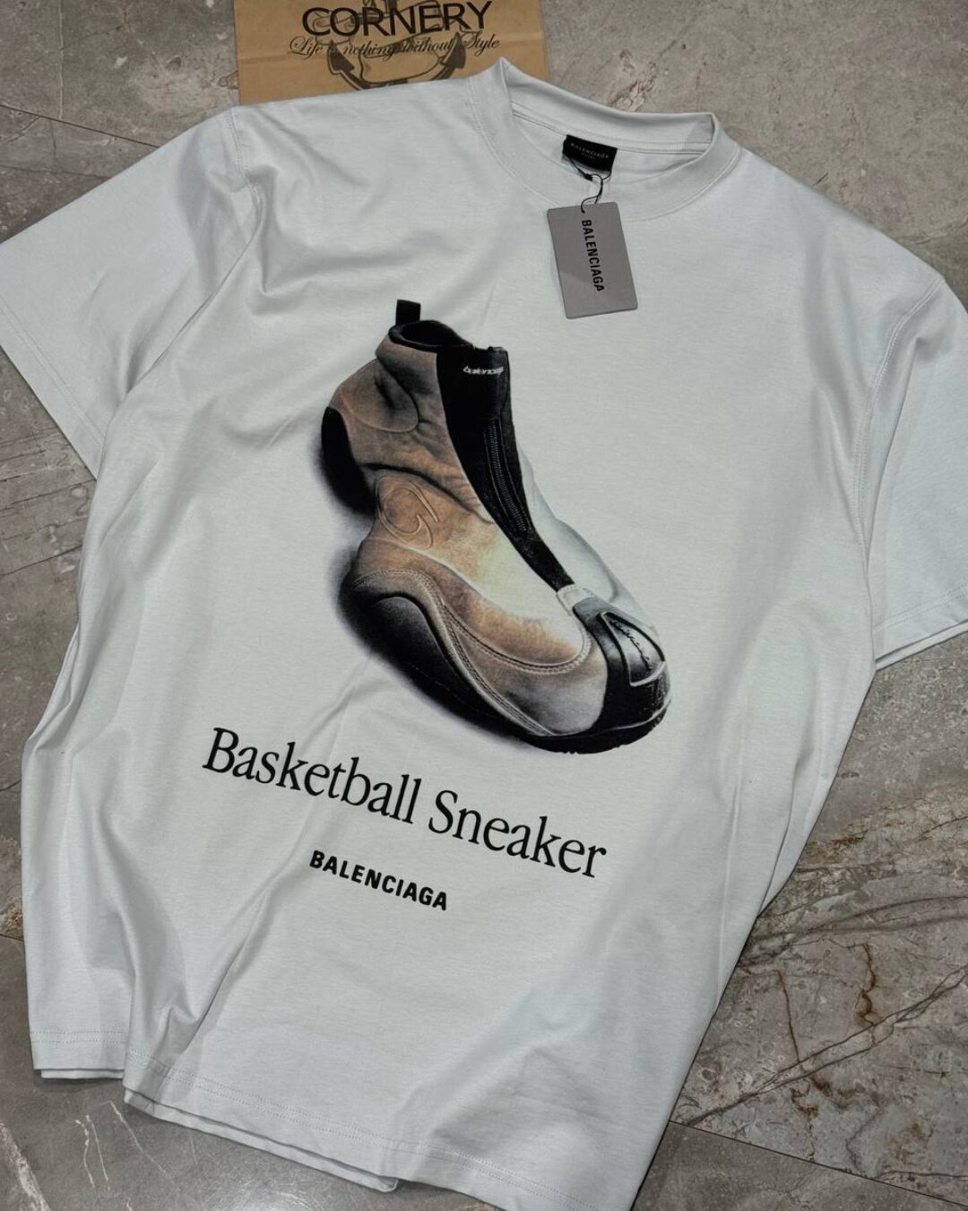 Футболка Balenciaga — изображение 4