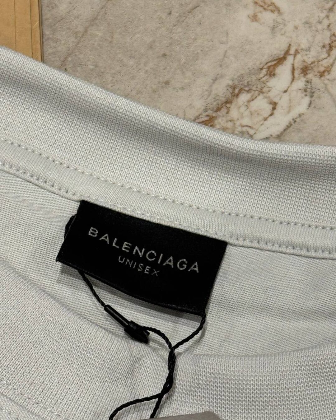 Футболка Balenciaga — изображение 6