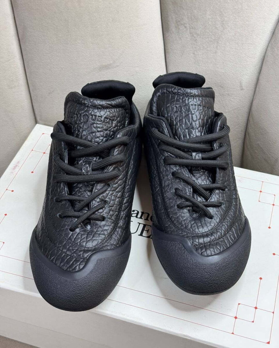 Кроссовки Alexander Mcqueen — изображение 2