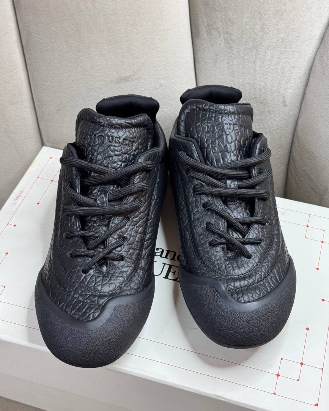 Кроссовки Alexander Mcqueen — изображение 2