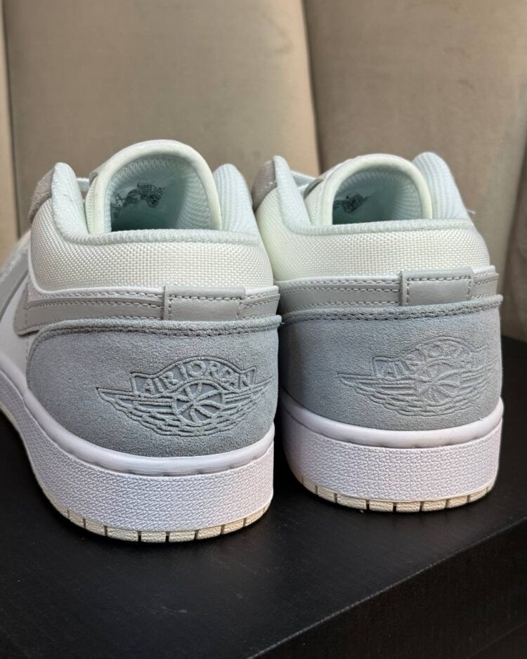 Кроссовки Nike Air Jordan 1 Low Sky Blue — фото 6
