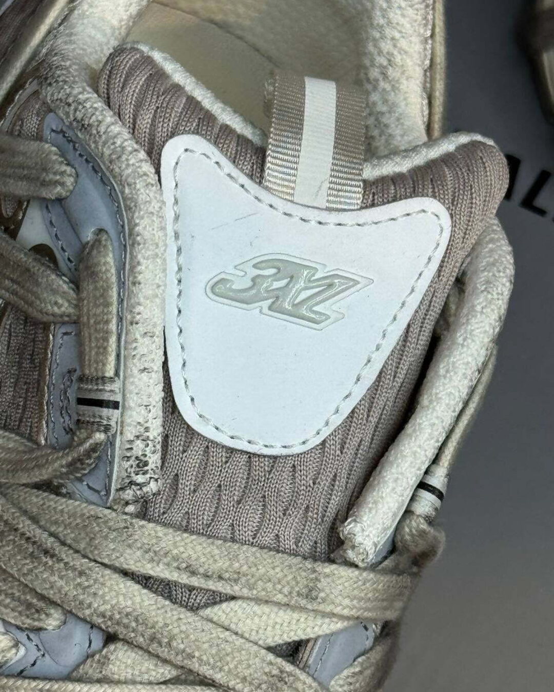 Кроссовки Balenciaga 3XL Extreme Lace Trainers Light Beige — изображение 7