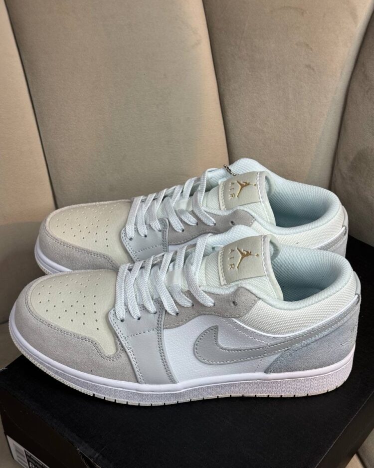 Кроссовки Nike Air Jordan 1 Low Sky Blue — фото 4