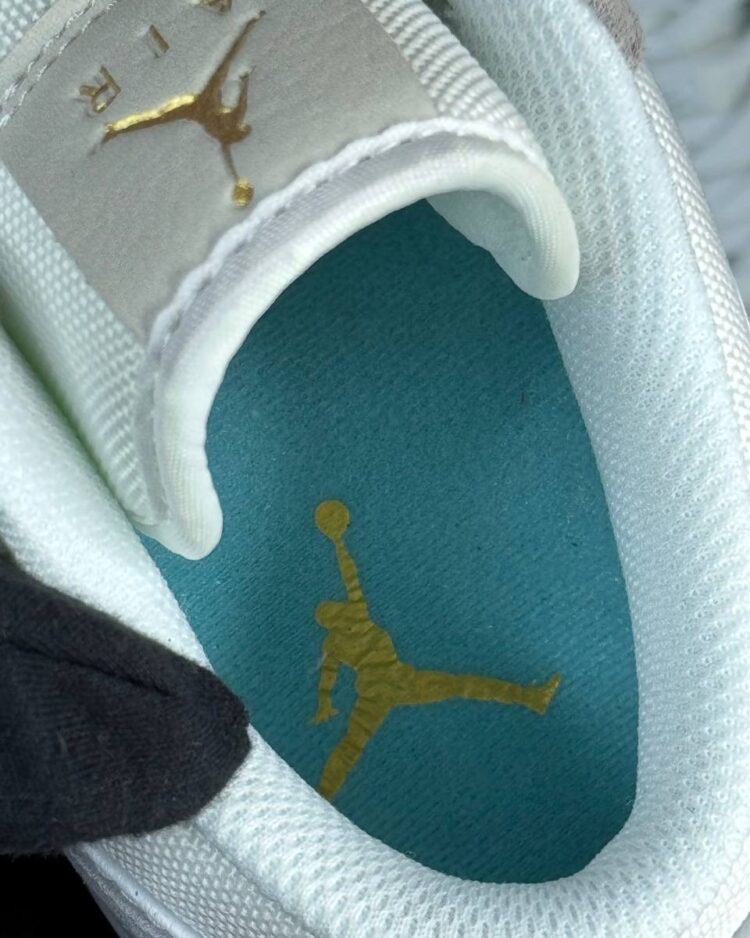 Кроссовки Nike Air Jordan 1 Low Sky Blue — фото 7