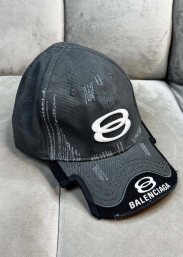Кепка Balenciaga