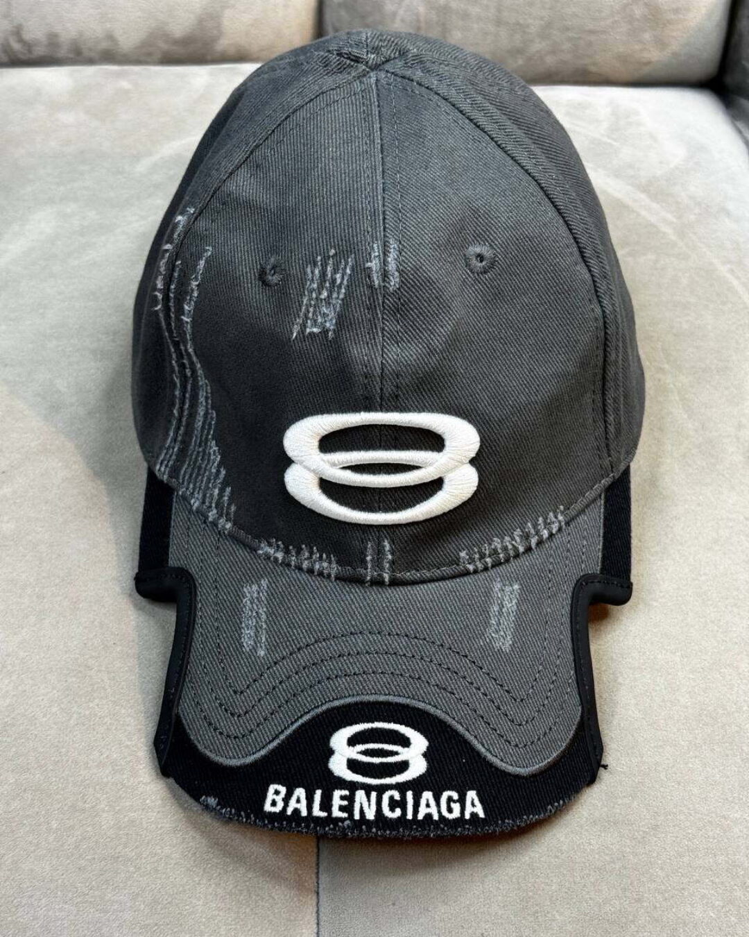 Кепка Balenciaga — изображение 4