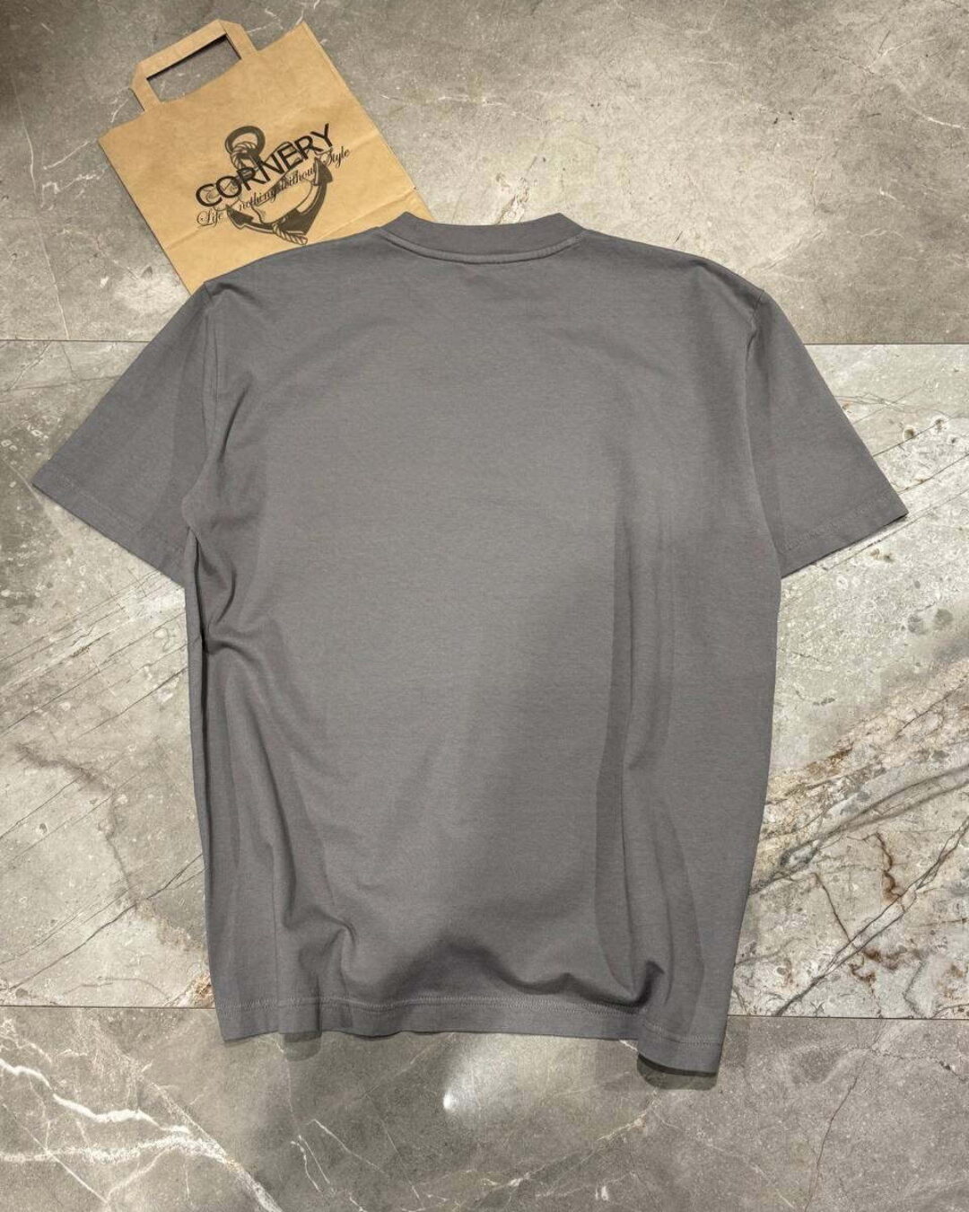 Футболка Gap x Yeezy — изображение 2