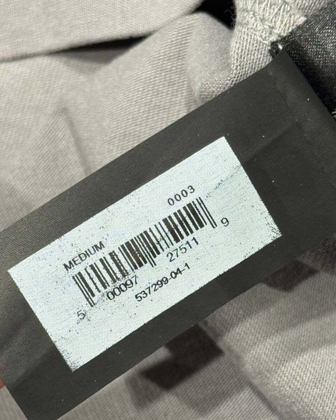 Футболка Gap x Yeezy — изображение 8