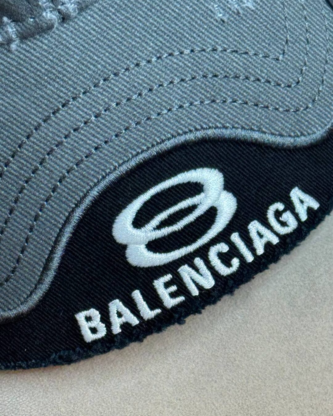 Кепка Balenciaga — изображение 4