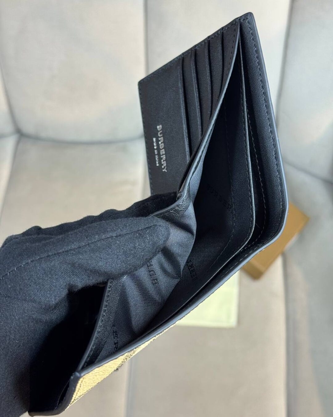 Кошелек Burberry — изображение 6