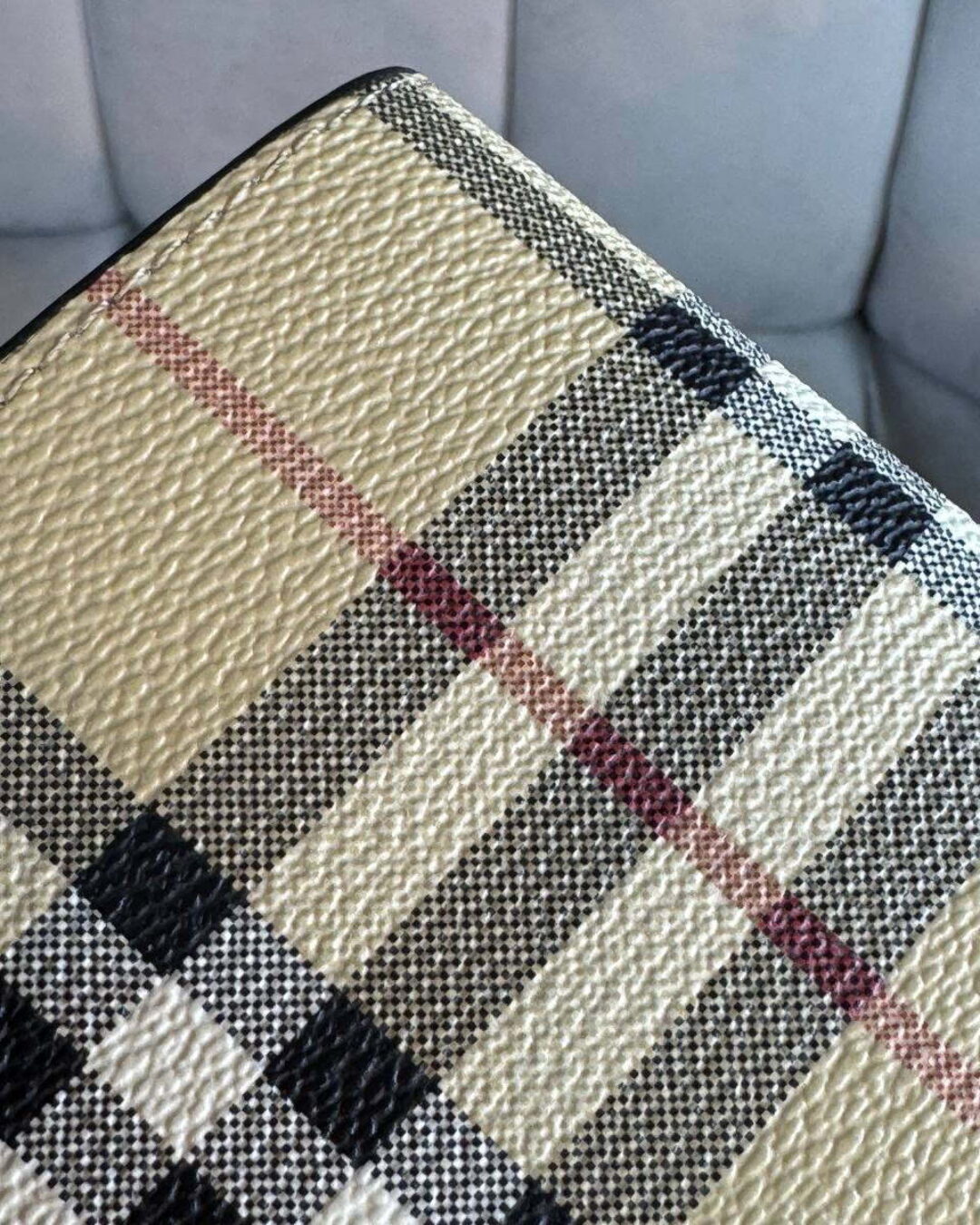 Кошелек Burberry — изображение 9