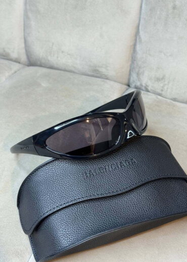 Очки Balenciaga