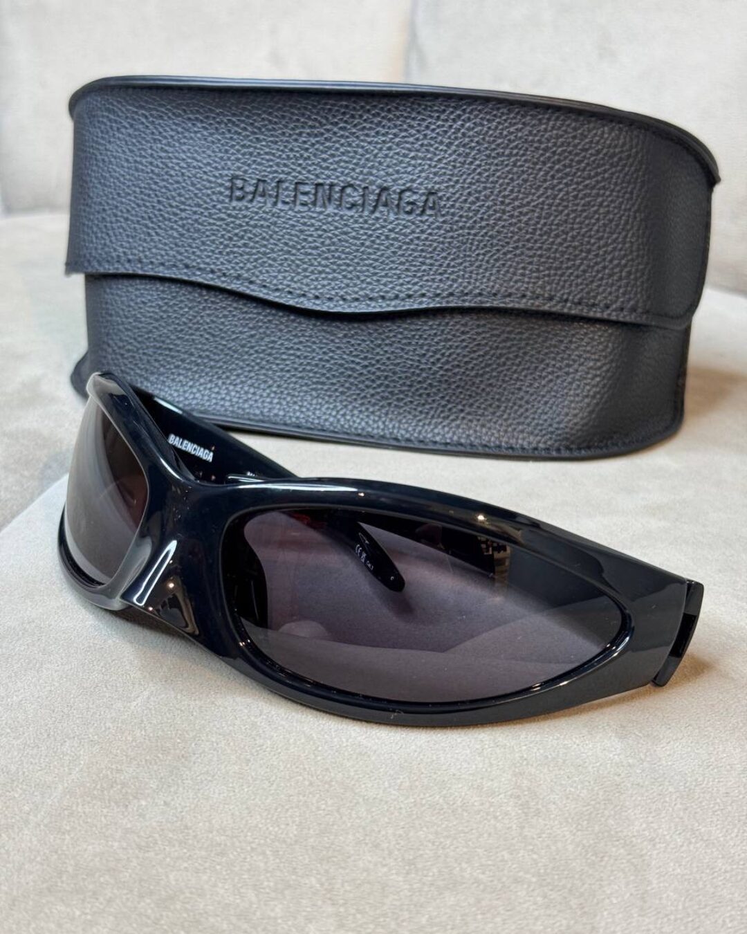 Очки Balenciaga — изображение 9