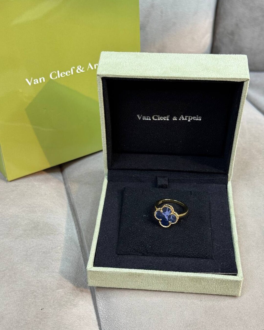 Кольцо Van Cleef & Arpels Vintage Alhambra (Gold/Blue)