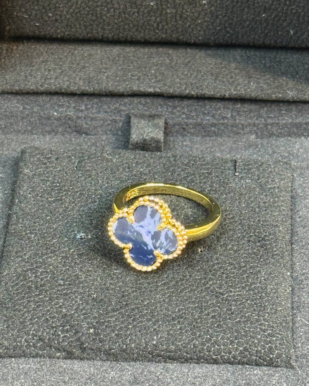 Кольцо Van Cleef & Arpels Vintage Alhambra (Gold/Blue) — изображение 4