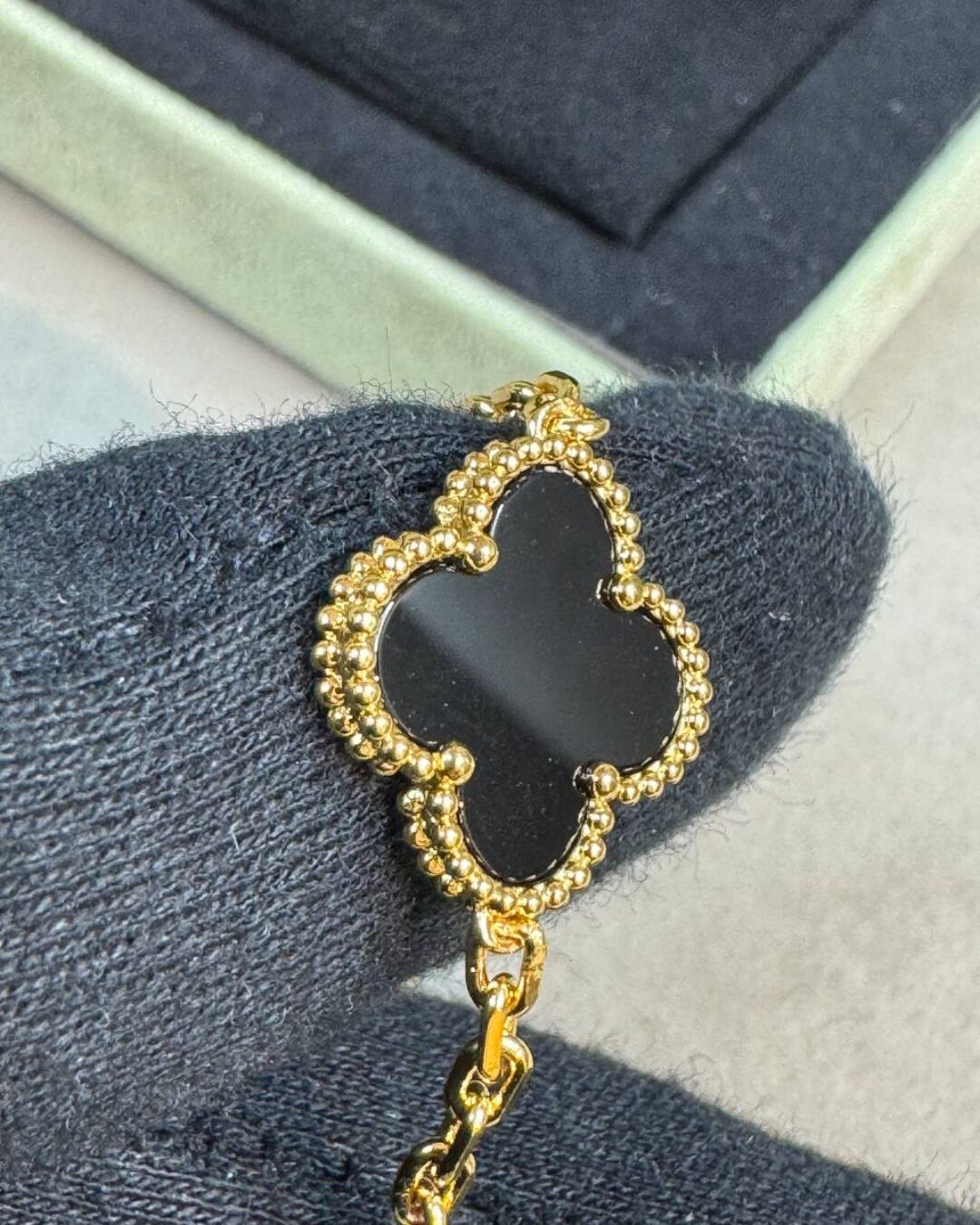 Браслет Van Cleef & Arpels Vintage Alhambra Gold/Black — изображение 4