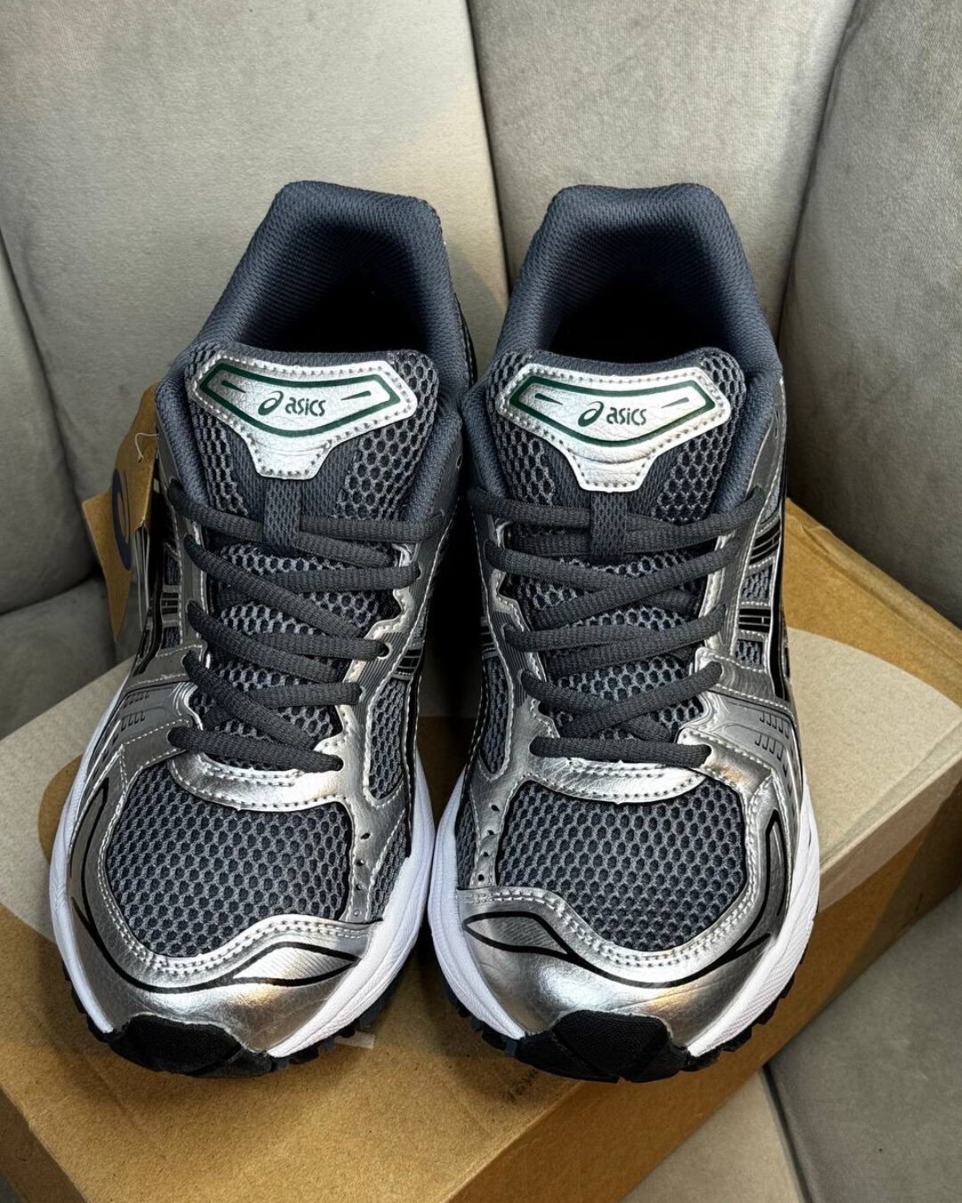 Кроссовки Asics — изображение 4