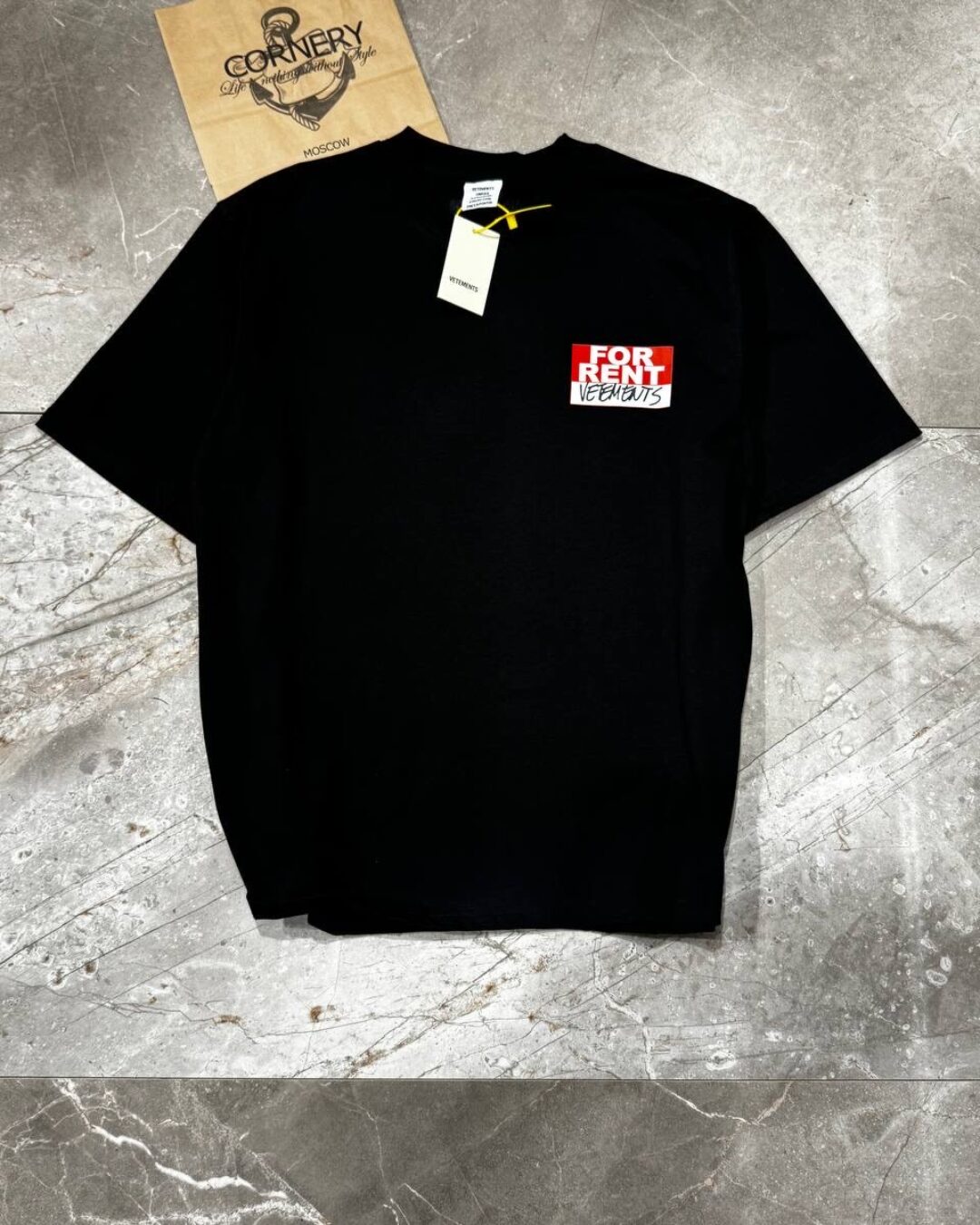 Футболка Vetements