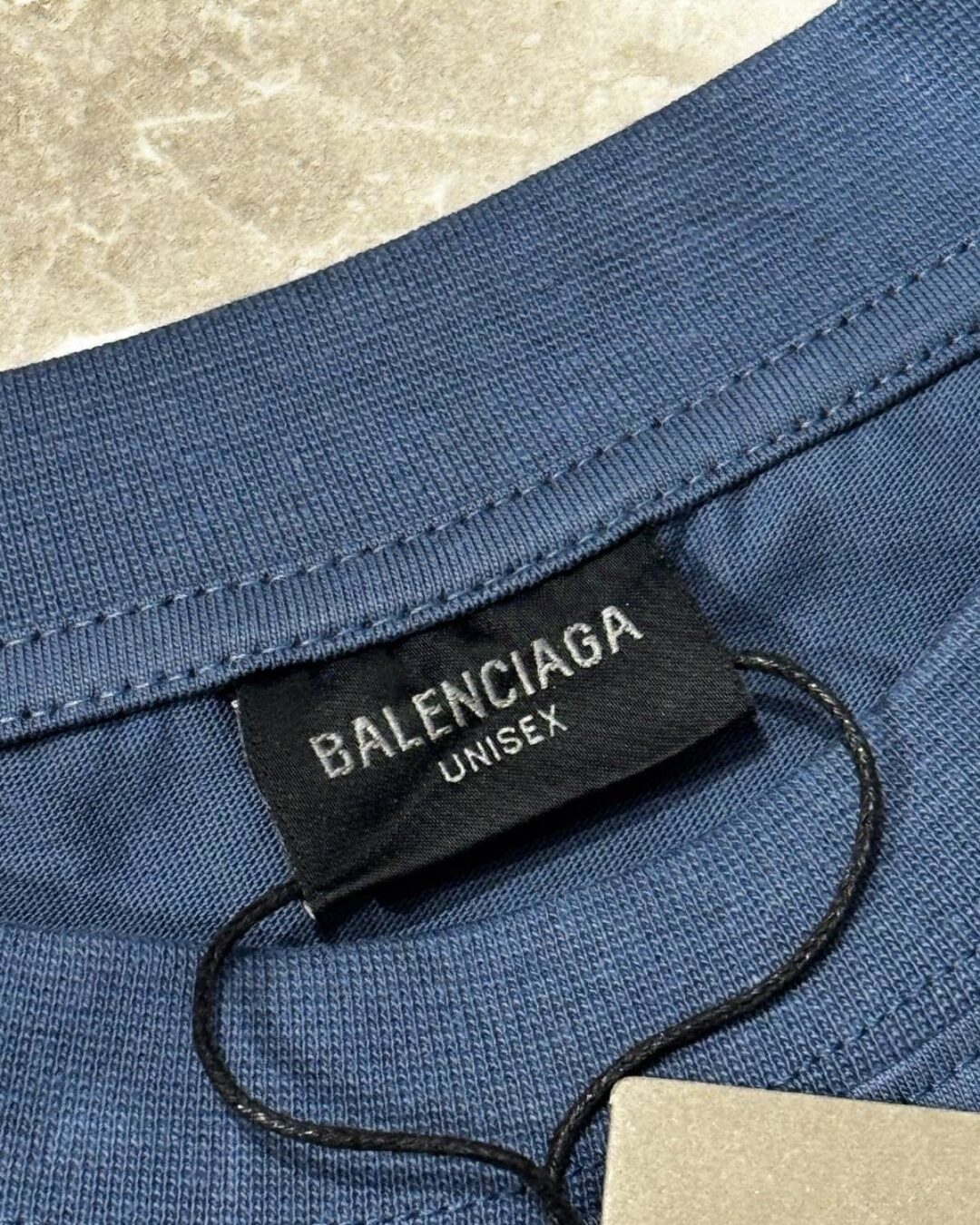 Футболка Balenciaga — изображение 5