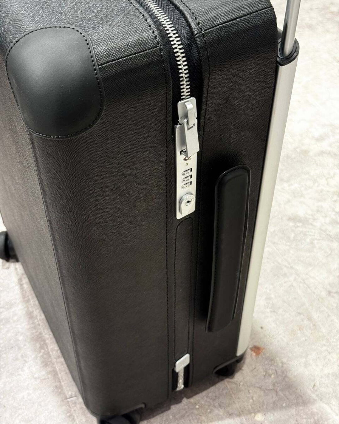 Чемодан Louis Vuitton — изображение 5