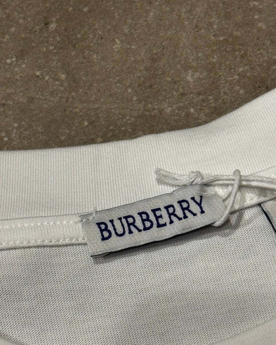 Футболка Burberry — изображение 7