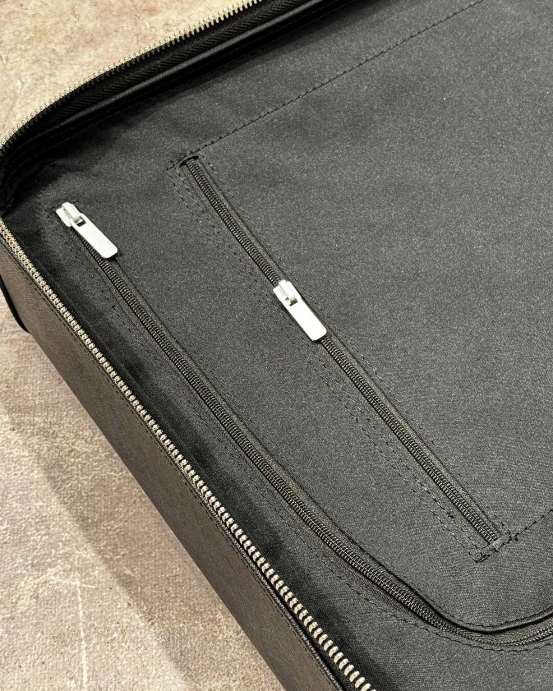 Чемодан Louis Vuitton — изображение 6