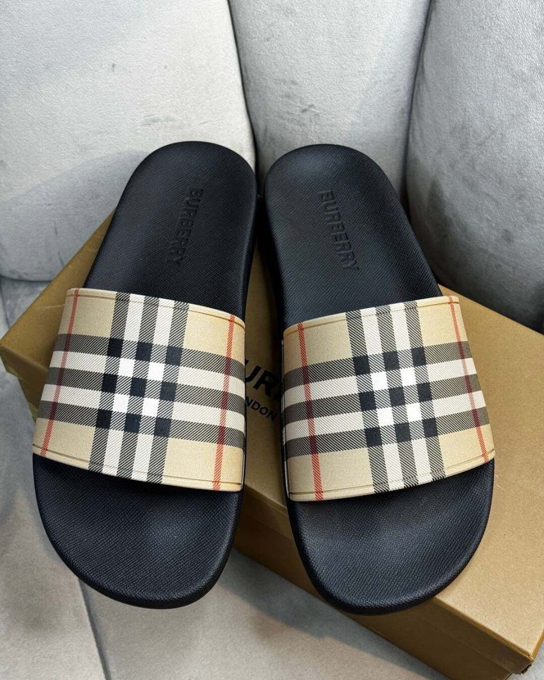 Тапки Burberry — изображение 2