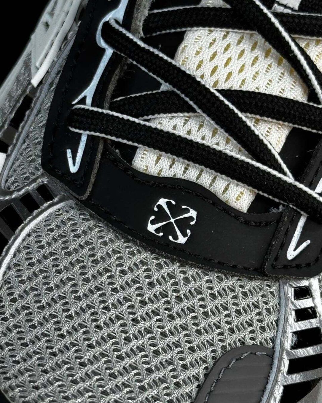 Кроссовки Off White — изображение 9