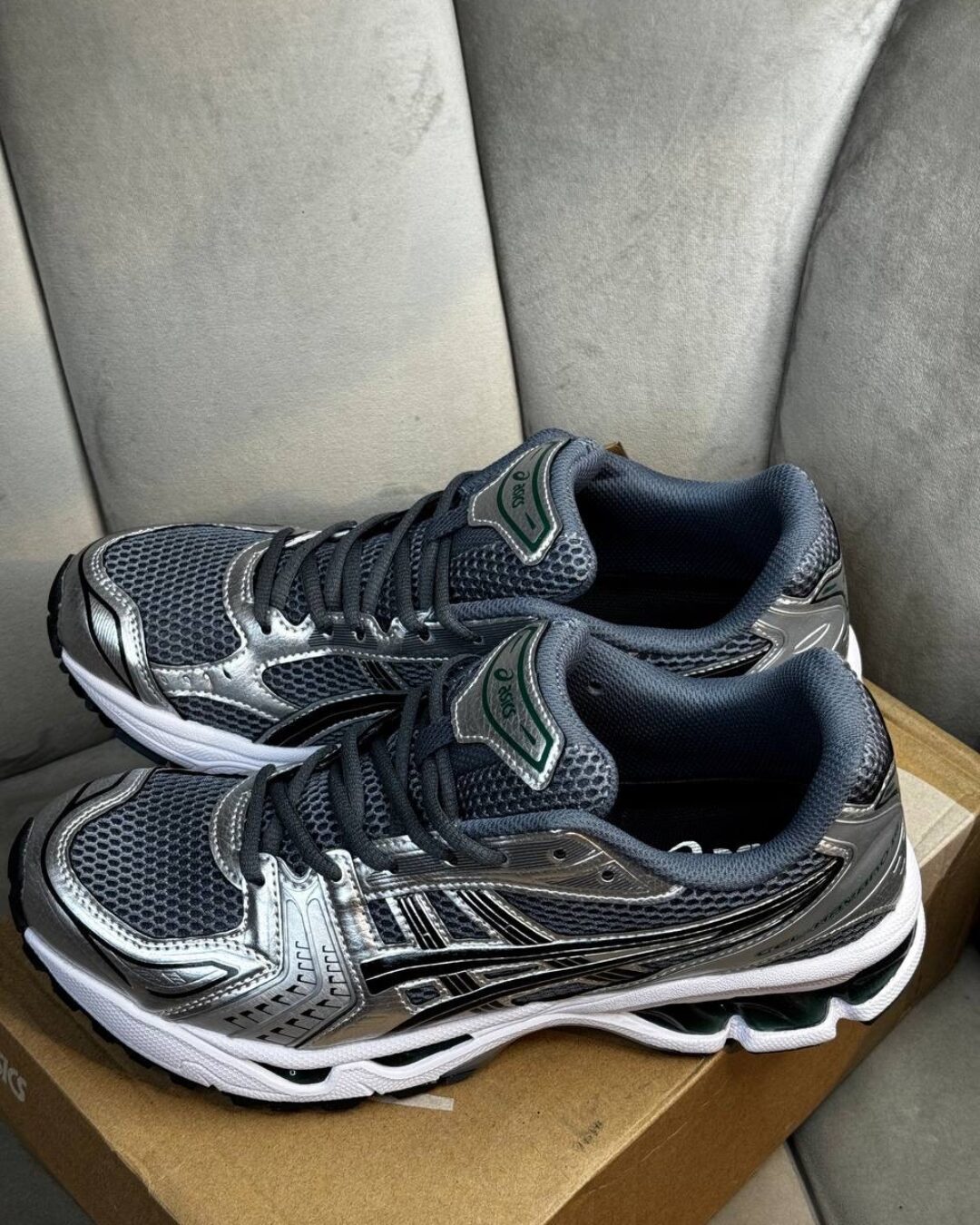 Кроссовки Asics — изображение 5