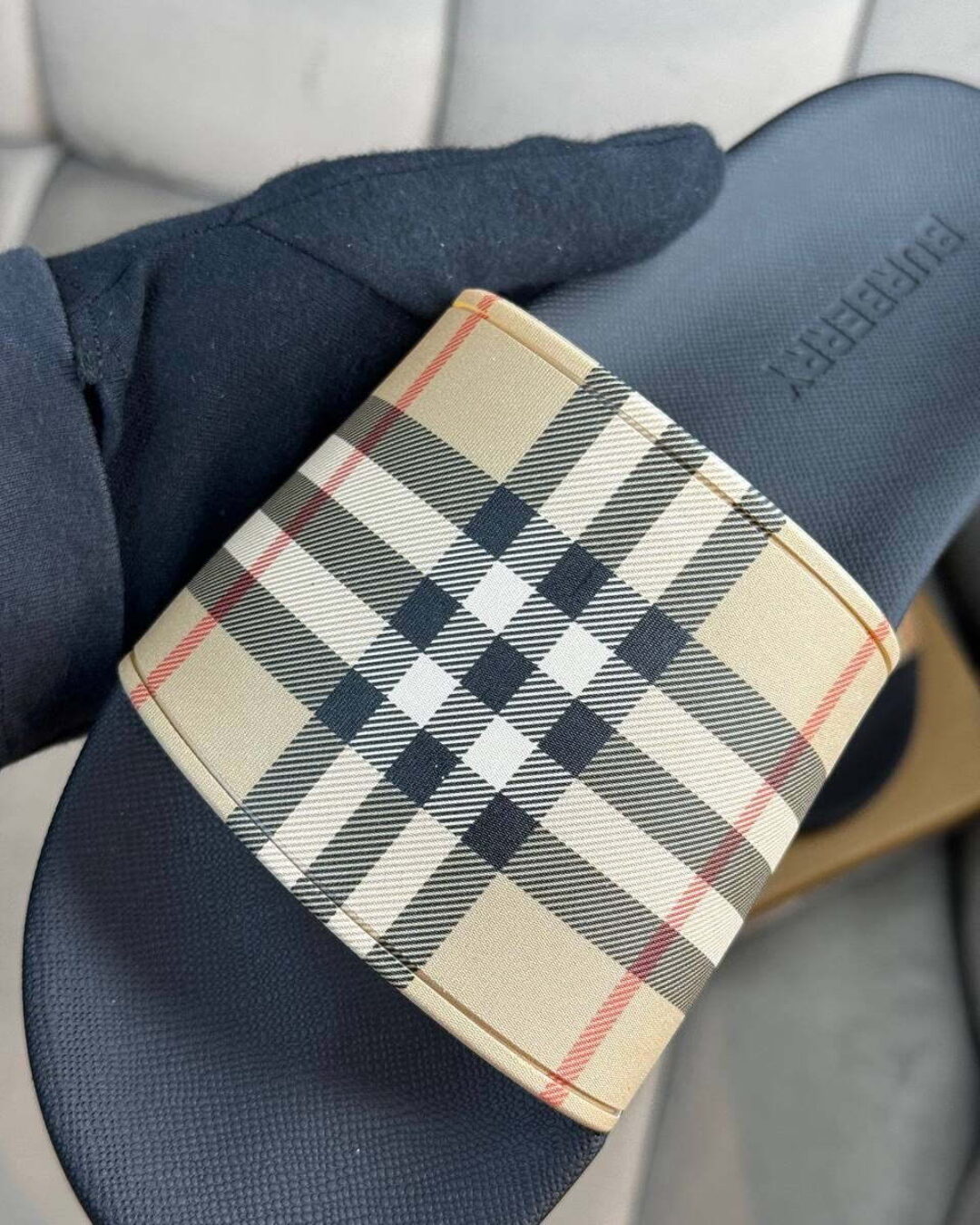 Тапки Burberry — изображение 8