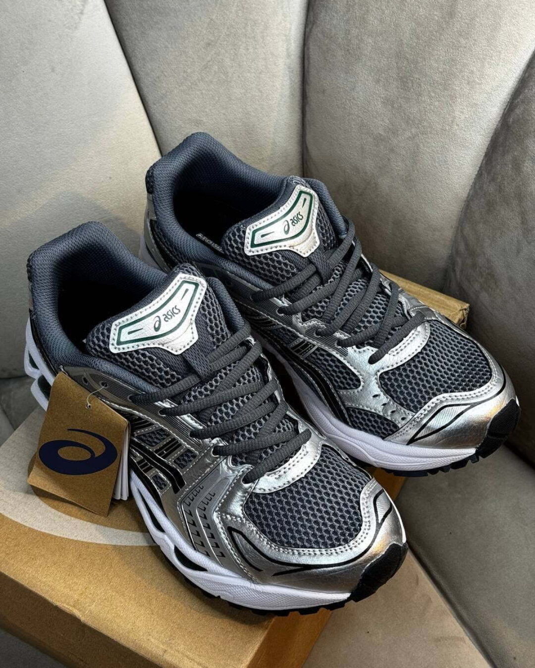 Кроссовки Asics Gel Kayano 14 — изображение 2